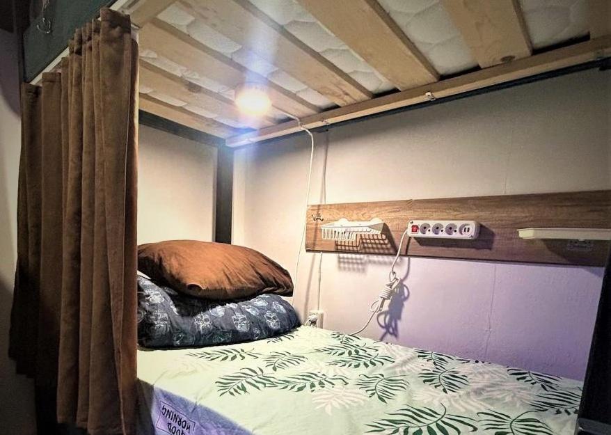 Bern Hostel Chişinău Extérieur photo