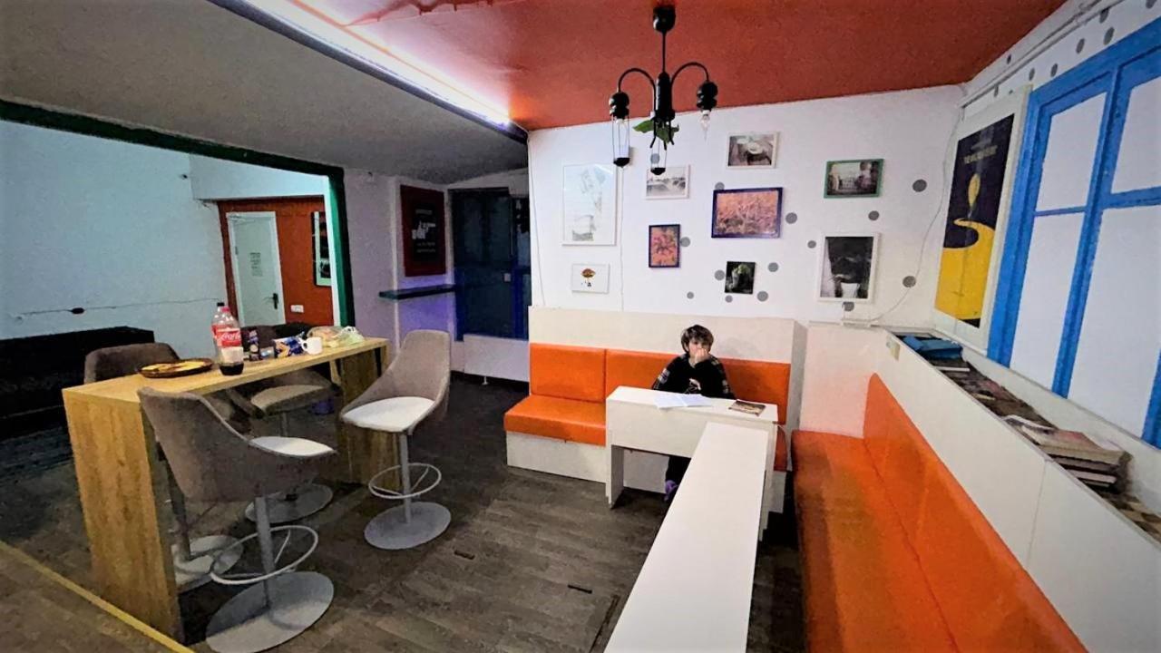 Bern Hostel Chişinău Extérieur photo