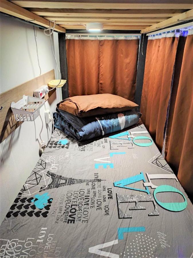 Bern Hostel Chişinău Extérieur photo