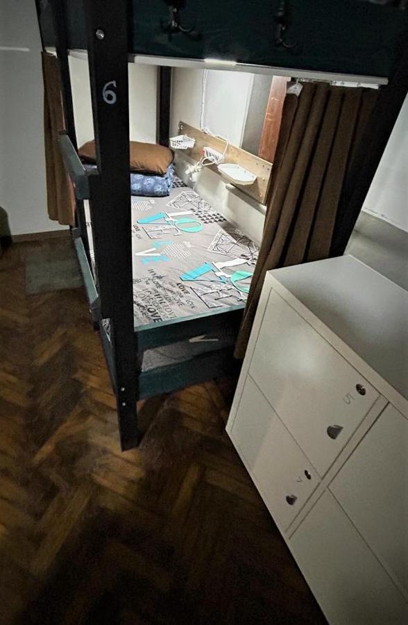 Bern Hostel Chişinău Extérieur photo