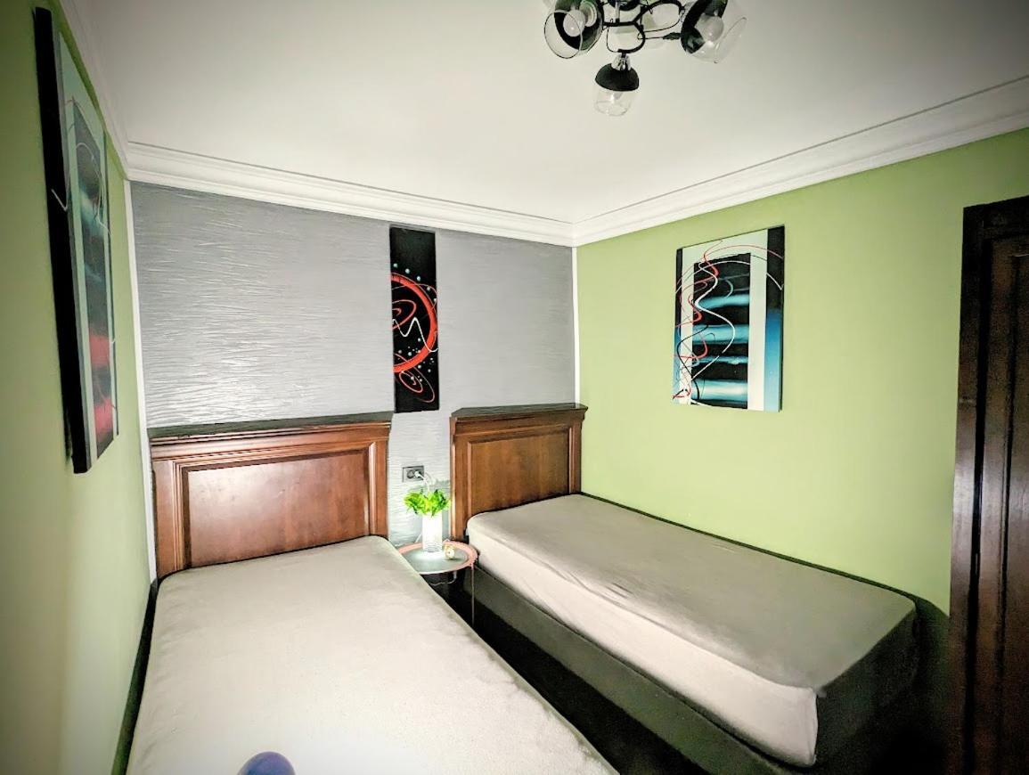 Bern Hostel Chişinău Extérieur photo