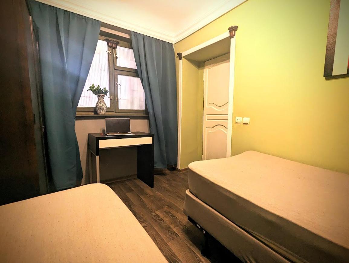 Bern Hostel Chişinău Extérieur photo