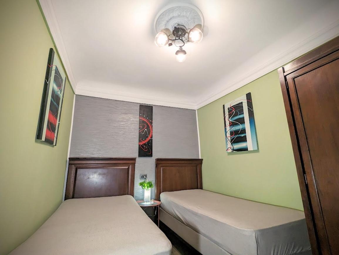Bern Hostel Chişinău Extérieur photo