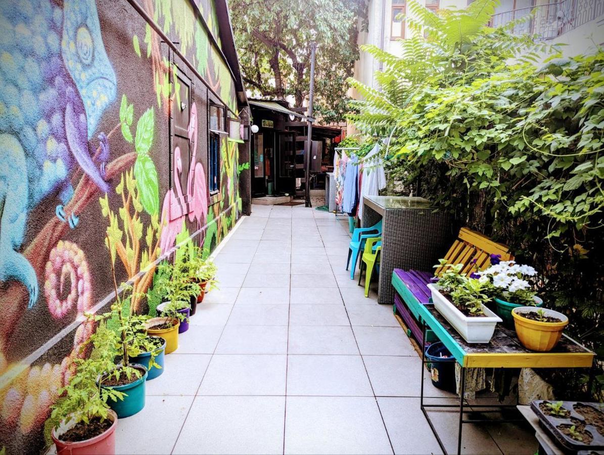 Bern Hostel Chişinău Extérieur photo